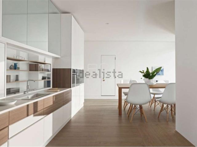 Appartamento in vendita di 160 m² in Via Guido Zadei