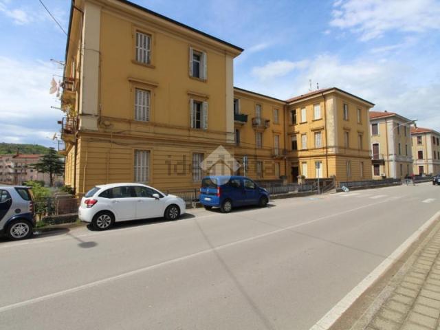 Appartamento in vendita di 160 m² in Via Dante Alighieri, 106