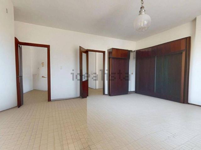 Appartamento in vendita di 160 m² in Via dei Grilli