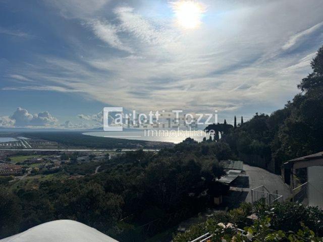 Appartamento in vendita di 160 m² in Via del Muschio