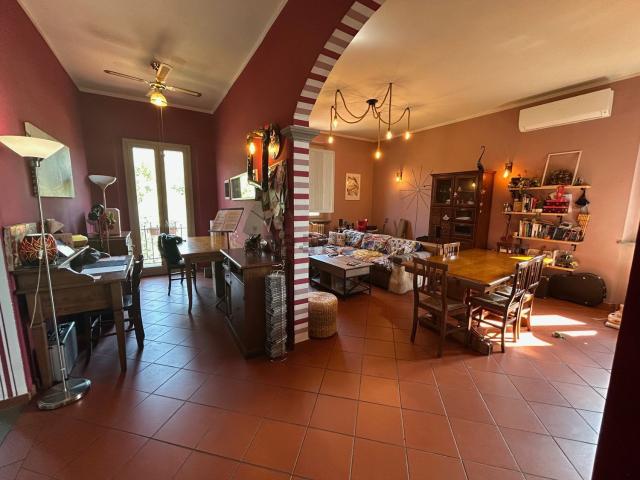 Appartamento in vendita di 160 m² in Via del Chiassone