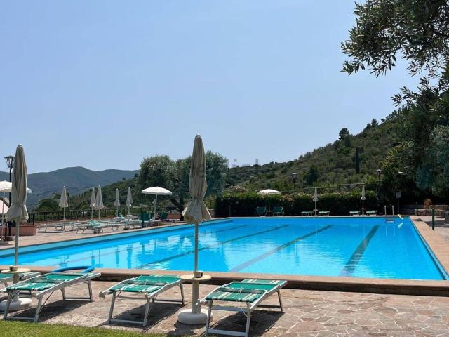 Appartamento in vendita di 160 m² in Via del Perale