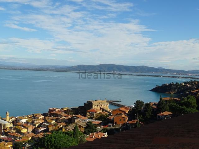 Appartamento in vendita di 160 m² in Via dello Scoglio