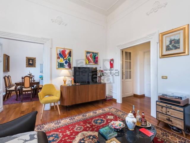 Appartamento in vendita di 160 m² in Via dello Statuto