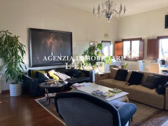Appartamento in vendita di 160 m² in Via della Certosa