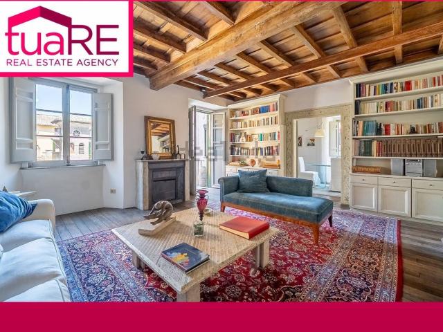 Appartamento in vendita di 160 m² in Via della Croce