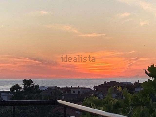 Appartamento in vendita di 160 m² in Via delle Mammole