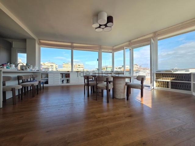 Appartamento in vendita di 160 m² in Via di Vigna Stelluti, 30
