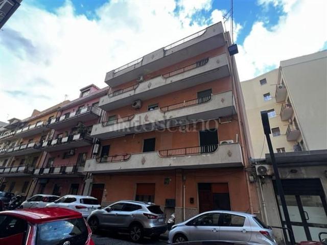 Appartamento in vendita di 160 m² in Via Enzo Misefari