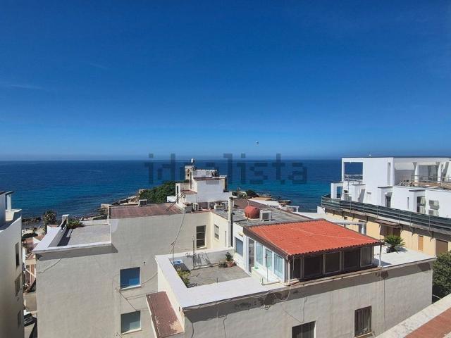 Appartamento in vendita di 160 m² in Via Enrico De Nicola