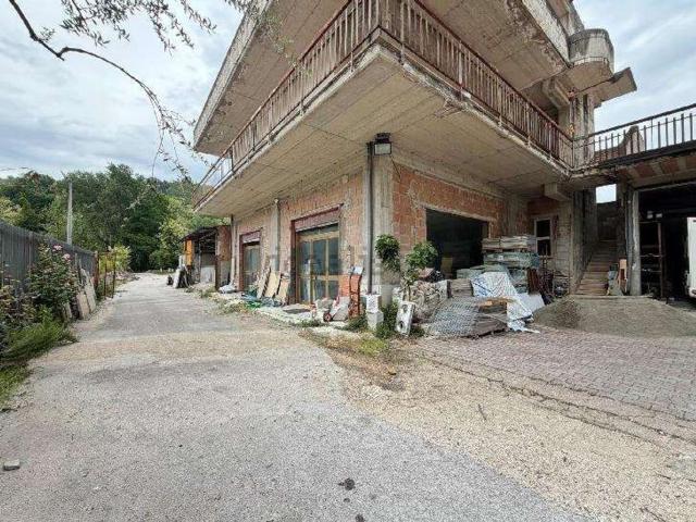 Appartamento in vendita di 160 m² in Via Epitaffio