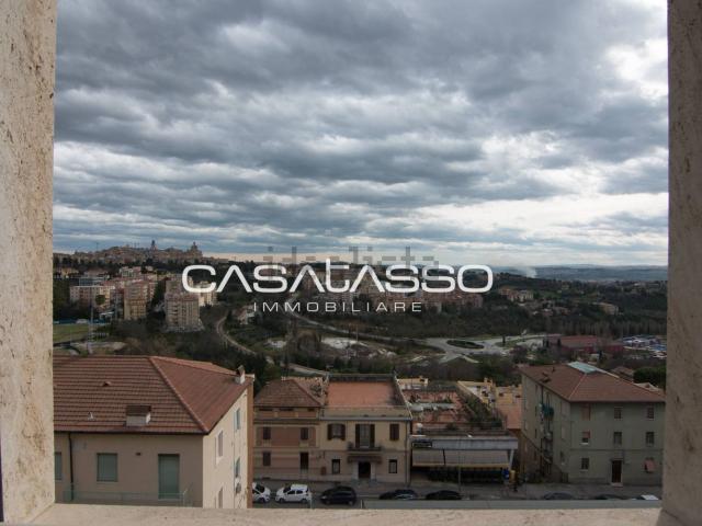 Appartamento in vendita di 160 m² in Via Ettore Ricci