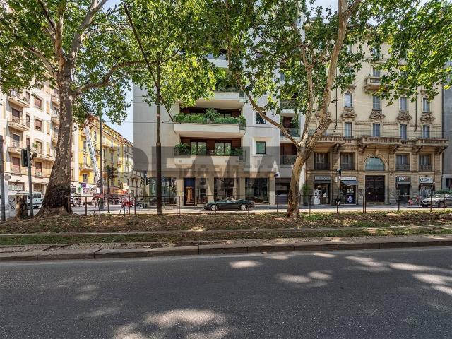 Appartamento in vendita di 160 m² in Via Felice Bellotti, 2