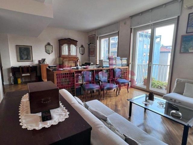 Appartamento in vendita di 160 m² in Via Francesco Albani, 63