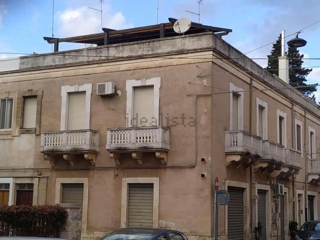 Appartamento in vendita di 160 m² in Via Francesco Barnaba, 33