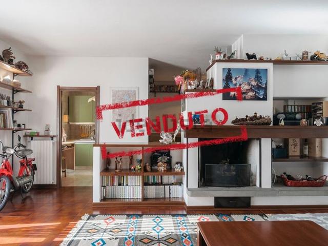 Appartamento in vendita di 160 m² in Via Fratelli Ugoni