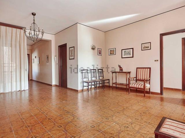 Appartamento in vendita di 160 m² in Via Frisella, 31
