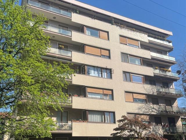 Appartamento in vendita di 160 m² in Via Ottaviano Fabrizio Mossotti, 2