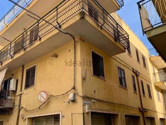 Appartamento in vendita di 160 m² in Via Lo Re&apos