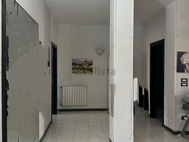 Appartamento in vendita di 160 m² in Via lorenzo il Magnifico, 9