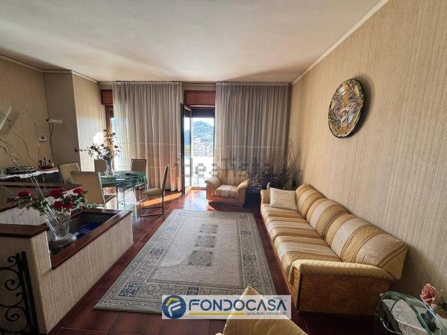 Appartamento in vendita di 160 m² in Via La Mennolella, 99