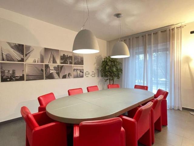 Appartamento in vendita di 160 m² in Via Leonardo Ximenes, 30