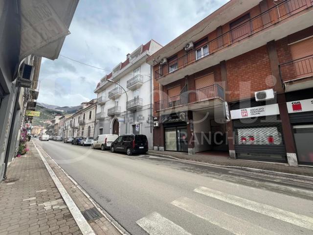 Appartamento in vendita di 160 m² in Via Luigi Ferritto