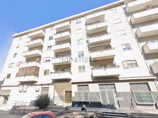 Appartamento in vendita di 160 m² in Via Monsignor Antonio Lanza, 46
