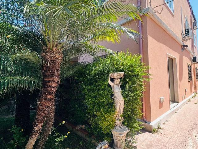 Appartamento in vendita di 160 m² in Via Monte Pellegrino