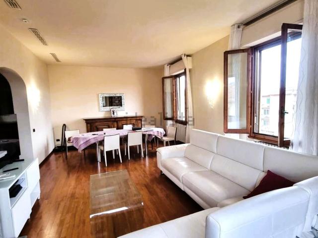 Appartamento in vendita di 160 m² in Via Madonna della Querce