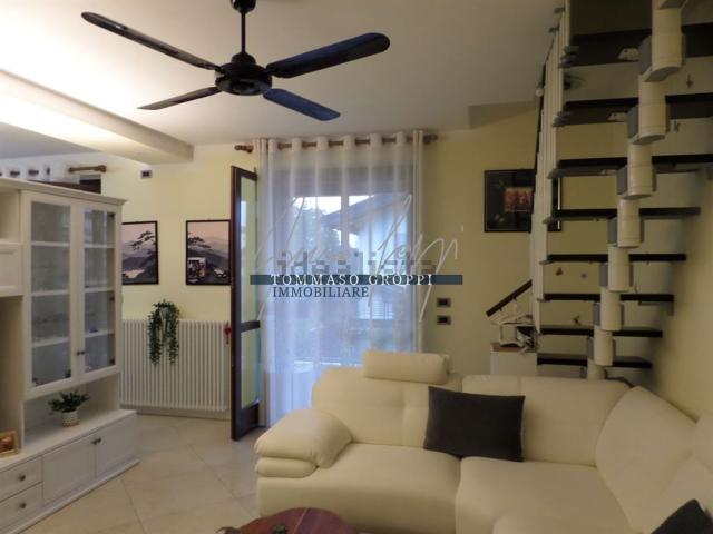 Appartamento in vendita di 160 m² in Via Madre Teresa di Calcutta