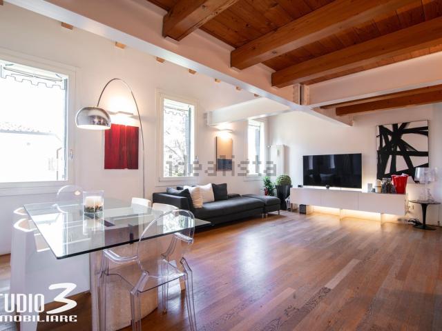 Appartamento in vendita di 160 m² in Via Michele Sanmicheli
