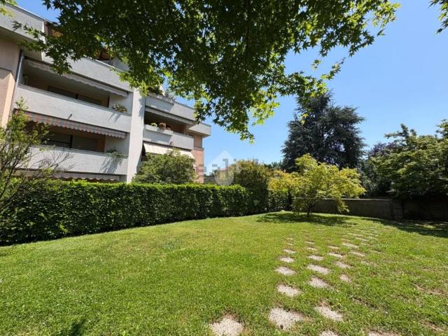 Appartamento in vendita di 160 m² in Via Novara, 5