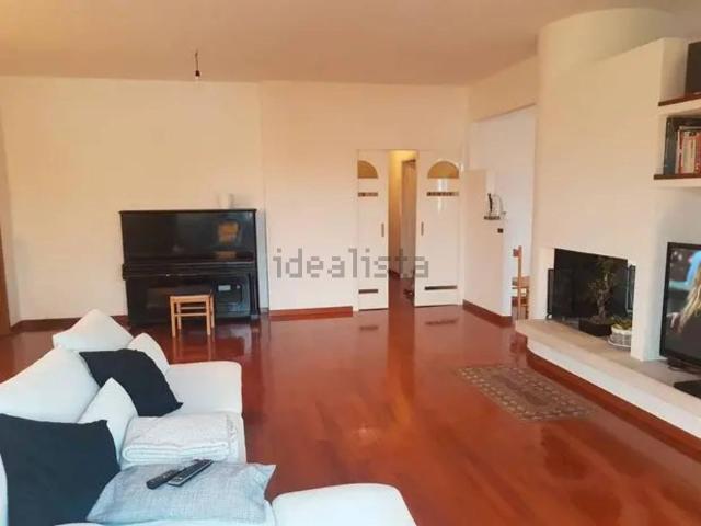Appartamento in vendita di 160 m² in Via Nazionale