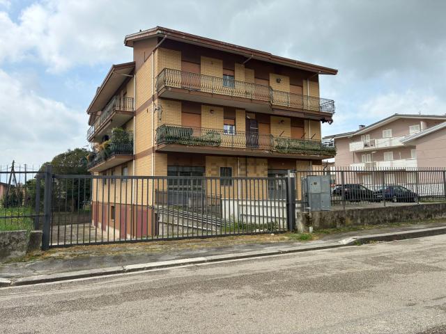 Appartamento in vendita di 160 m² in Via Napoli