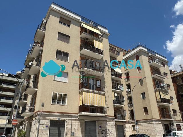 Appartamento in vendita di 160 m² in Via Nicola Arpaia