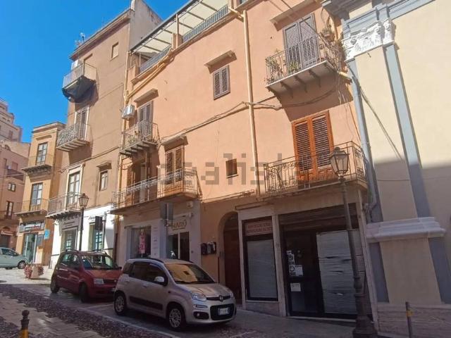 Appartamento in vendita di 160 m² in Via San Francesco Saverio
