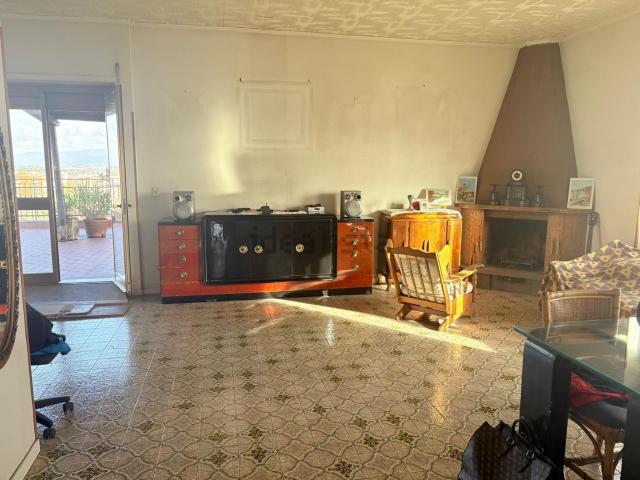 Appartamento in vendita di 160 m² in Via San Gennaro