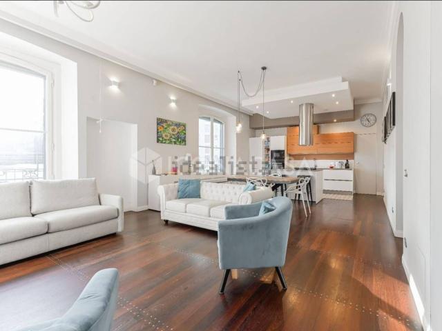 Appartamento in vendita di 160 m² in Via Sannio, 24