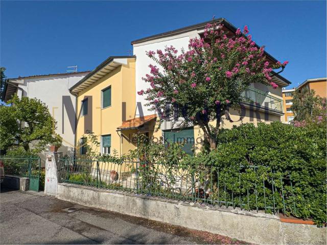 Appartamento in vendita di 160 m² in Via Santa Cristina