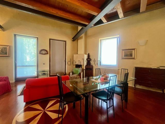 Appartamento in vendita di 160 m² in Via Santini