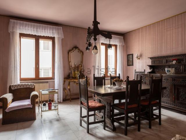 Appartamento in vendita di 160 m² in Via Scalabrini, 41