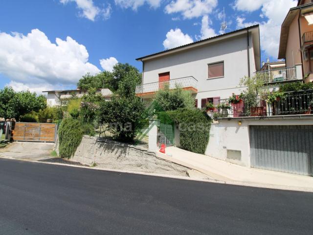 Appartamento in vendita di 160 m² in Via scalepicchio, 24