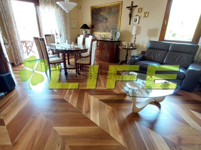 Appartamento in vendita di 160 m² in Via Settembre 1944