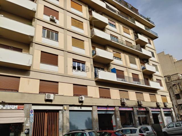 Appartamento in vendita di 160 m² in Via Serradifalco, 58