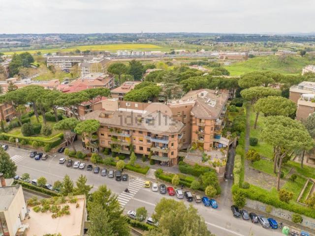 Appartamento in vendita di 160 m² in Via Suvereto, 195