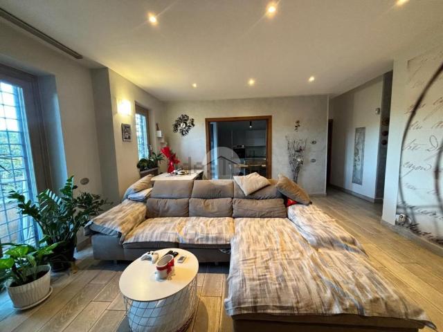 Appartamento in vendita di 160 m² in Via Po, 22