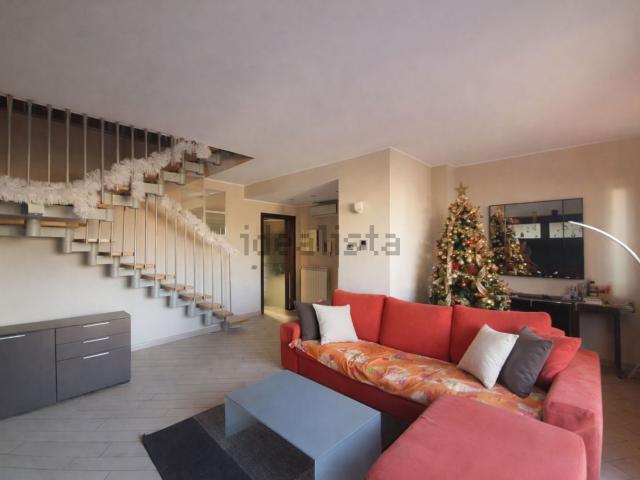 Appartamento in vendita di 160 m² in Via Podgora, 53