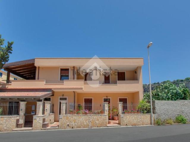 Appartamento in vendita di 160 m² in Via Porticella, 33