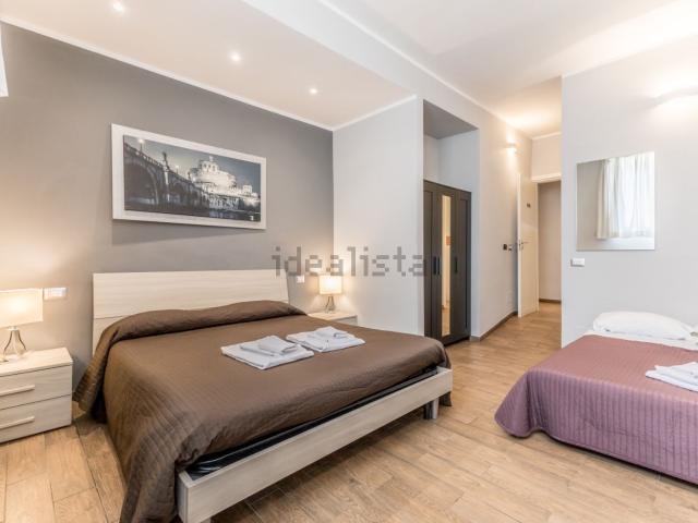 Appartamento in vendita di 160 m² in Via Pandosia